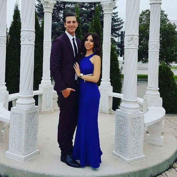 Meet your Posher, Analisa - Picture 1 of 1